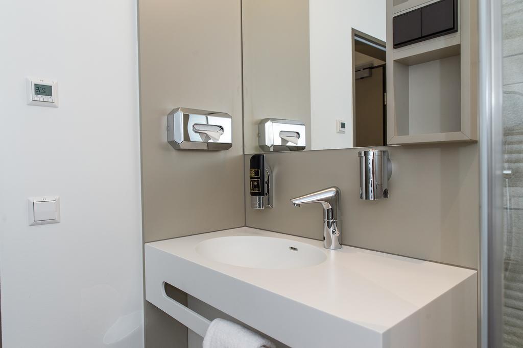 Hotel Goldenes Rad Ulm Dış mekan fotoğraf