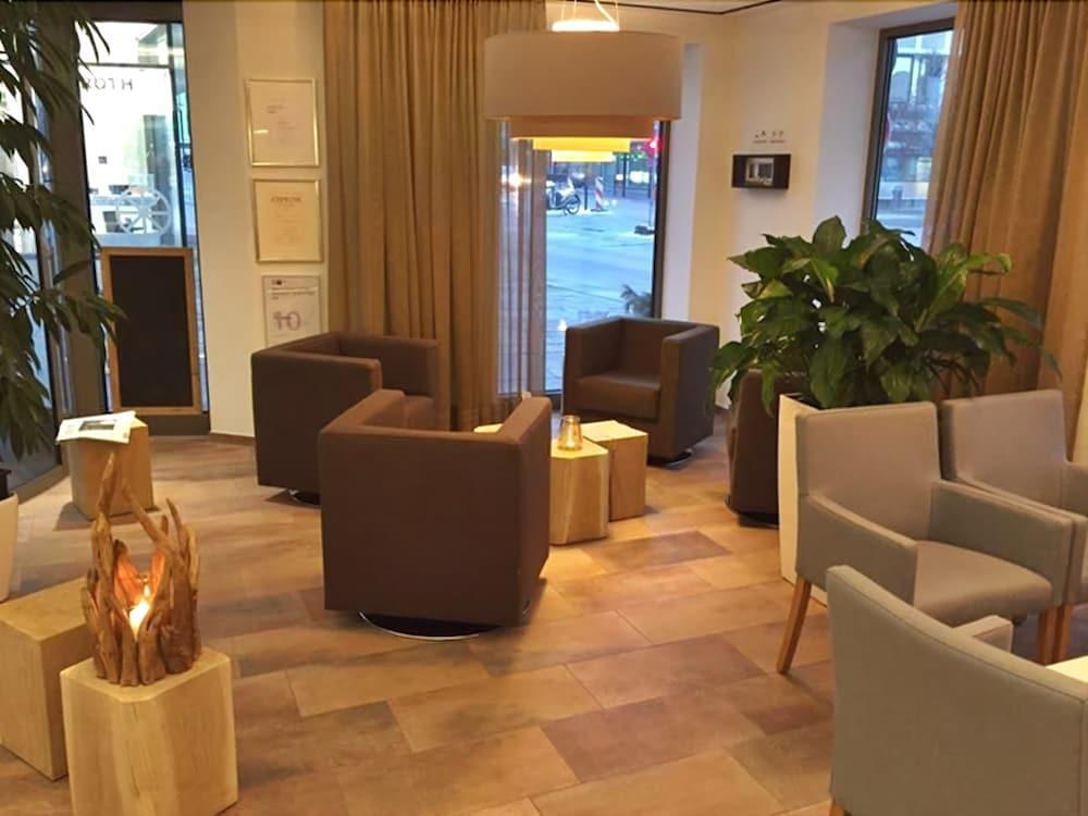 Hotel Goldenes Rad Ulm Dış mekan fotoğraf