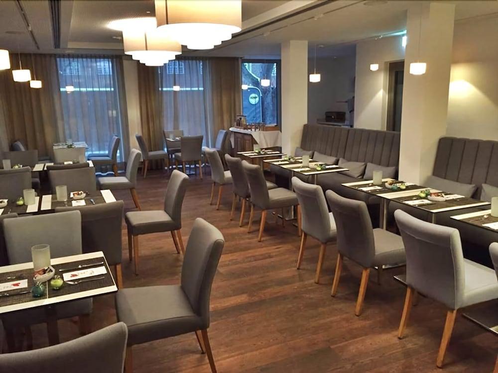 Hotel Goldenes Rad Ulm Dış mekan fotoğraf