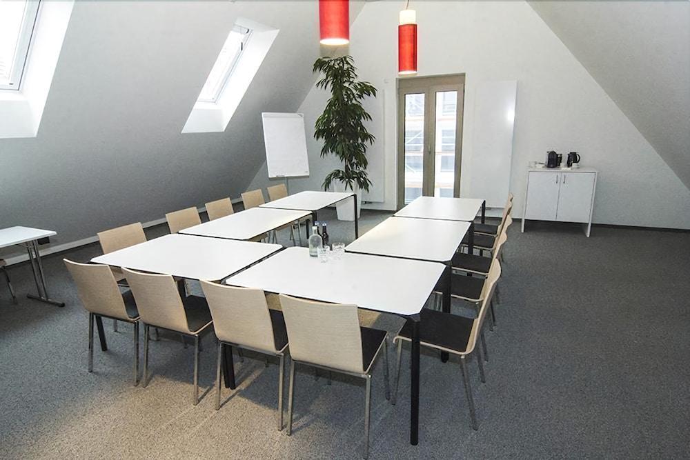 Hotel Goldenes Rad Ulm Dış mekan fotoğraf